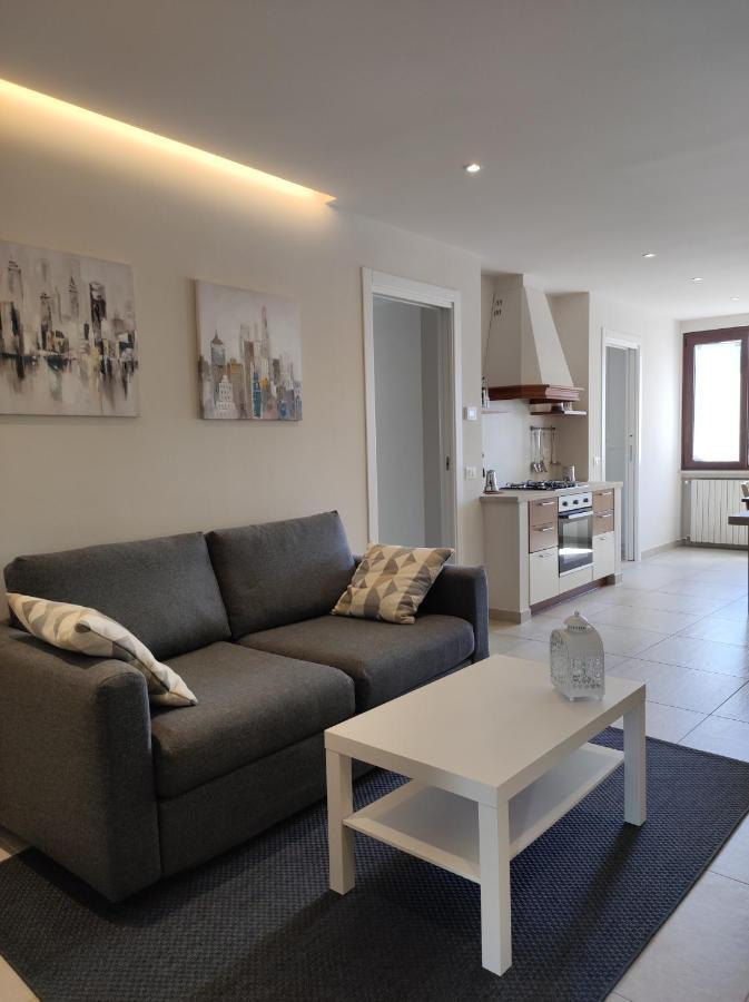 Casa Italo Lägenhet Gardone Riviera Exteriör bild